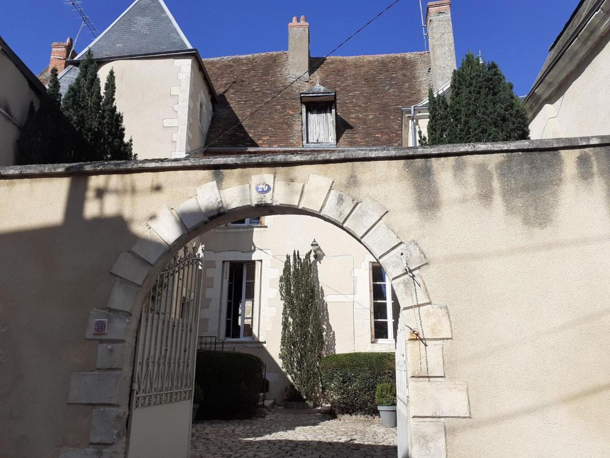 Le Logis De Saint Cyr Issoudun Exterior foto