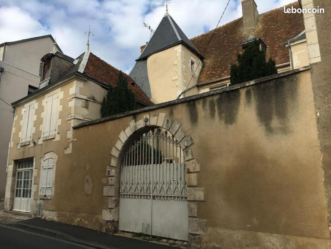 Le Logis De Saint Cyr Issoudun Exterior foto