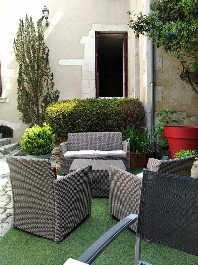 Le Logis De Saint Cyr Issoudun Exterior foto